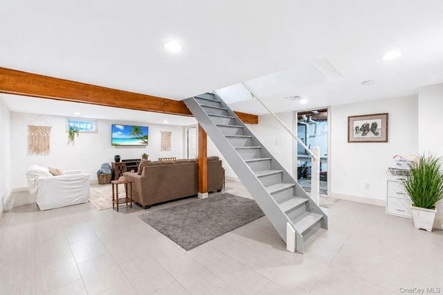 19 Hawthorne Road, Rocky Point, NY 11778