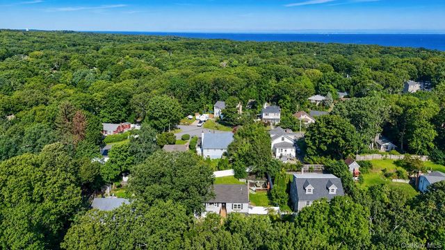 19 Hawthorne Road, Rocky Point, NY 11778