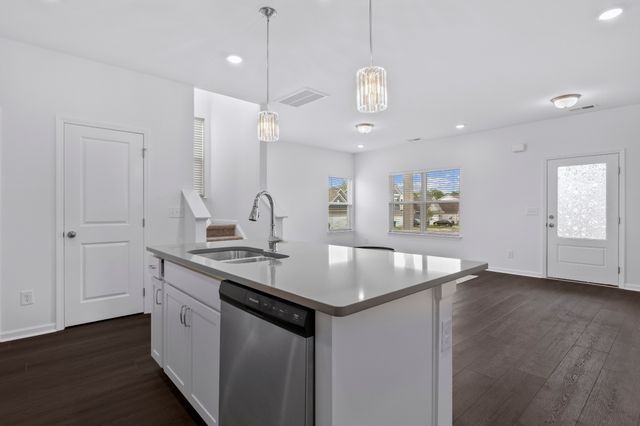 350 Canonbury Dr, Lebanon, TN 37087