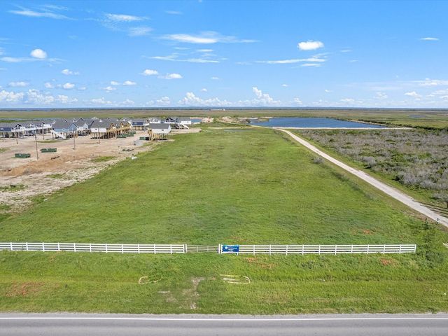 667 Highway 87, Port Bolivar, TX 77650