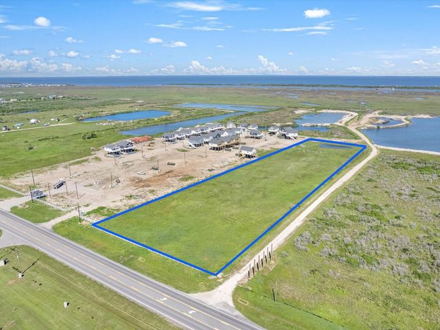 667 Highway 87, Port Bolivar, TX 77650