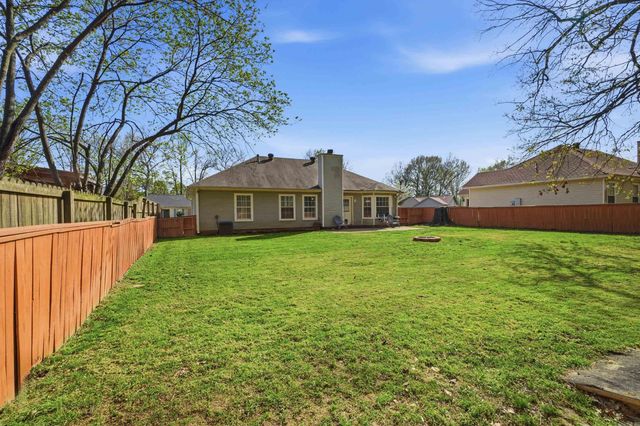 212 Rodney Guthrie Drive, Cabot, AR 72023