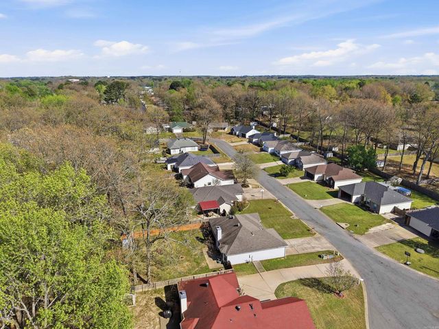 212 Rodney Guthrie Drive, Cabot, AR 72023