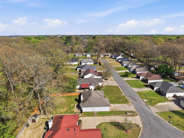 212 Rodney Guthrie Drive, Cabot, AR 72023