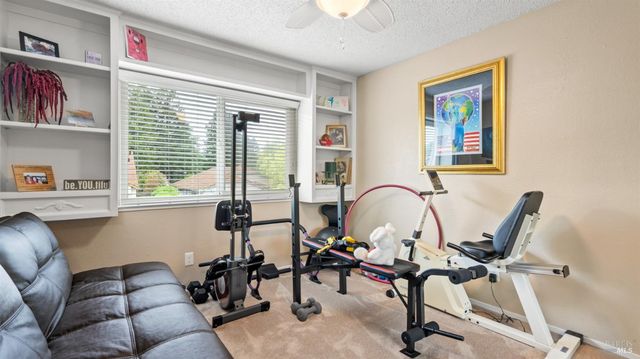 606 Sunnyvale Pl, Vacaville, CA 95687