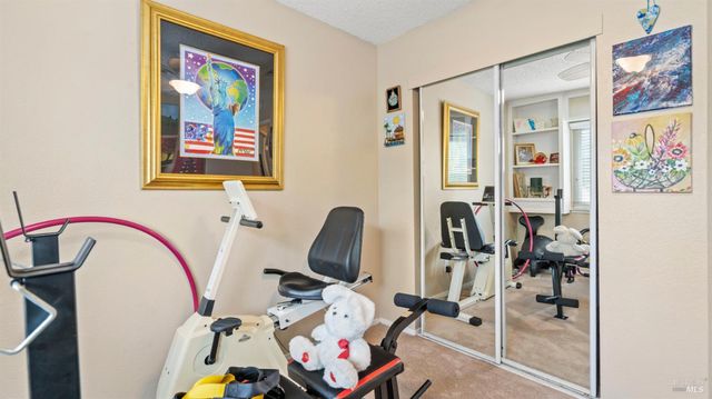 606 Sunnyvale Pl, Vacaville, CA 95687