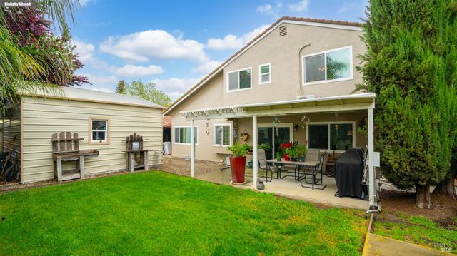 606 Sunnyvale Pl, Vacaville, CA 95687