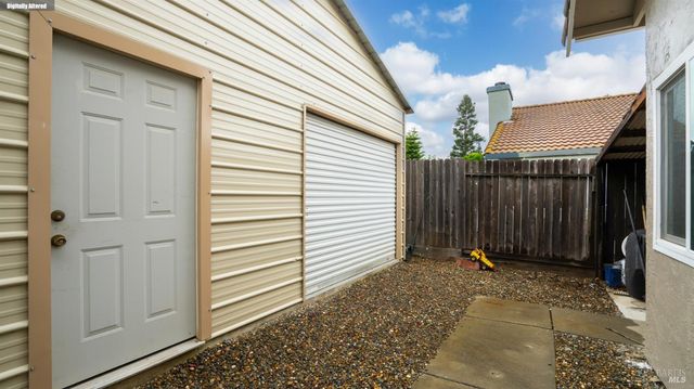 606 Sunnyvale Pl, Vacaville, CA 95687