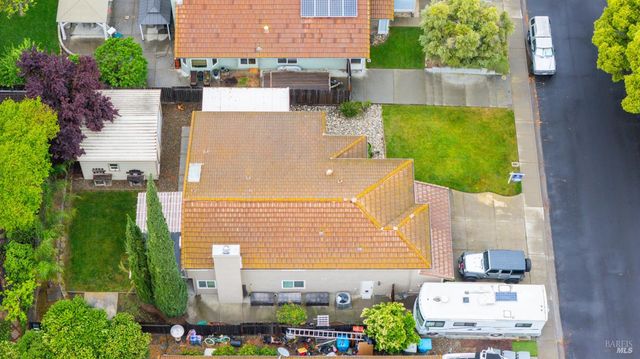 606 Sunnyvale Pl, Vacaville, CA 95687