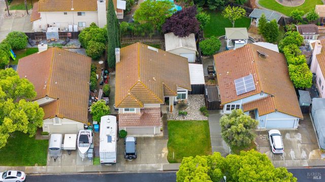 606 Sunnyvale Pl, Vacaville, CA 95687