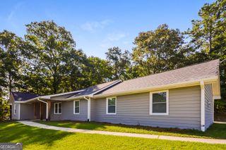 1407 Hillside Place SE, Conyers, GA 30094