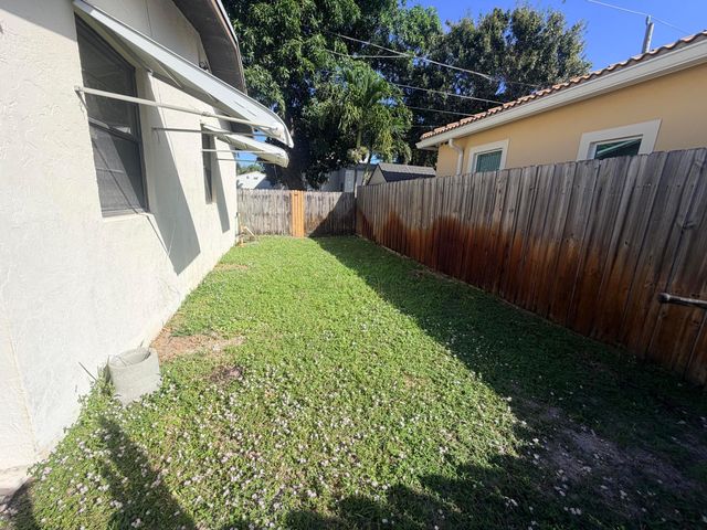 443 Wilder Street, West Palm Beach, FL 33405