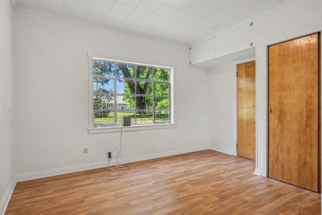 16077 M-216, Three Rivers, MI 49093