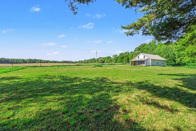 16077 M-216, Three Rivers, MI 49093