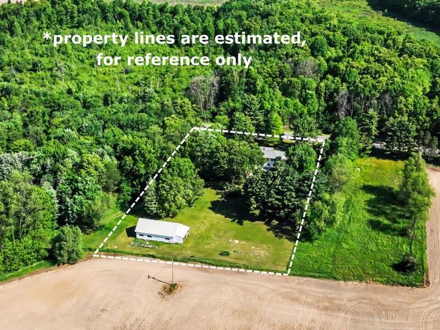 16077 M-216, Three Rivers, MI 49093