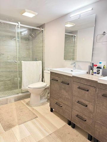 100 Bayview Dr 912, Sunny Isles Beach, FL 33160