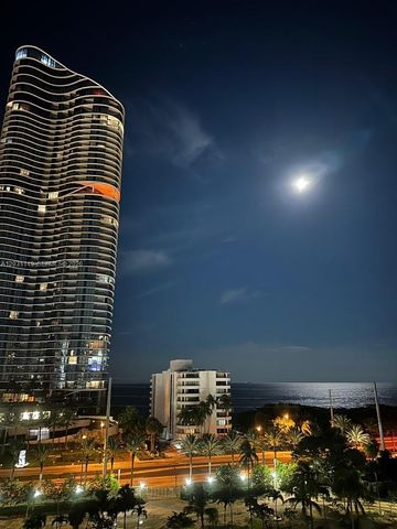 100 Bayview Dr 912, Sunny Isles Beach, FL 33160