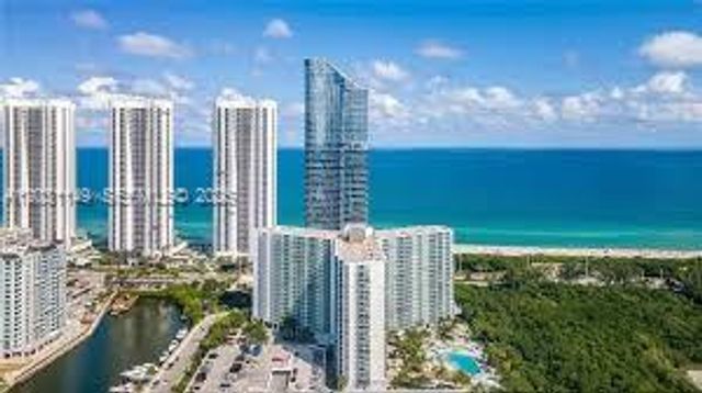 100 Bayview Dr 912, Sunny Isles Beach, FL 33160