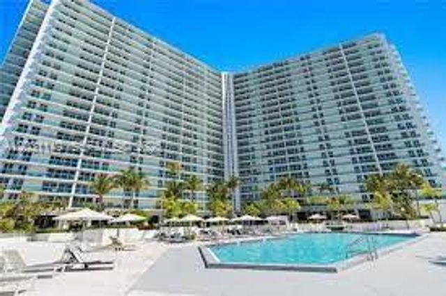 100 Bayview Dr 912, Sunny Isles Beach, FL 33160