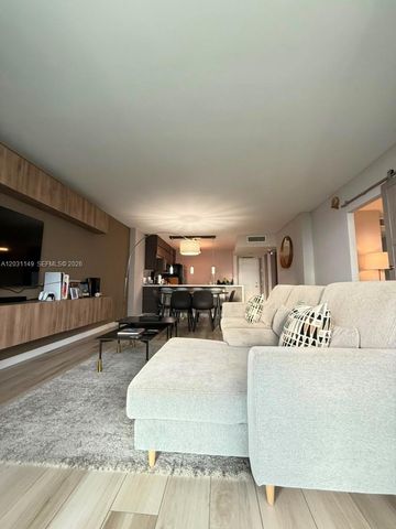100 Bayview Dr 912, Sunny Isles Beach, FL 33160