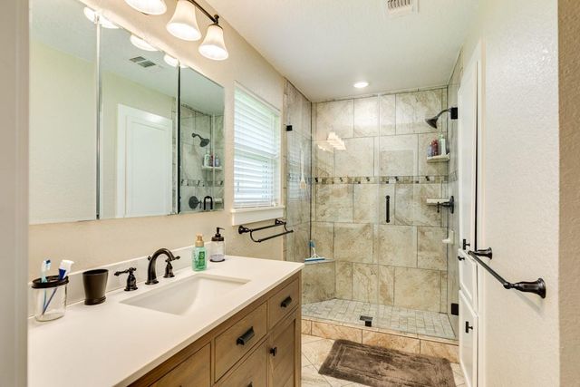 1412 Buchta Road, Angleton, TX 77515