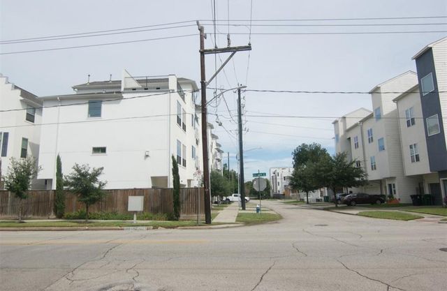 1311 Crockett Street, Houston, TX 77007