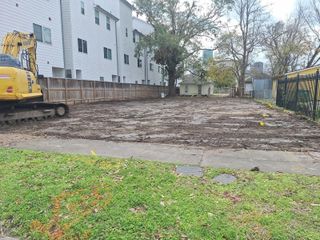 1311 Crockett Street, Houston, TX 77007