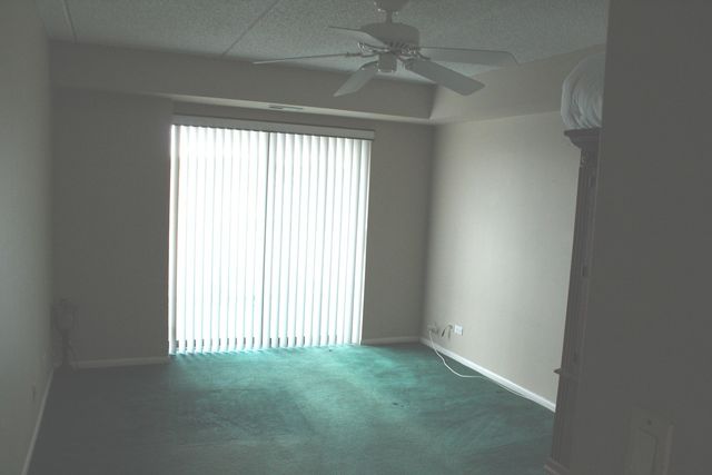 920 Vose Drive 402, Gurnee, IL 60031