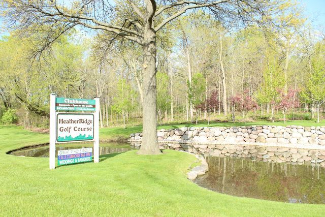 920 Vose Drive 402, Gurnee, IL 60031