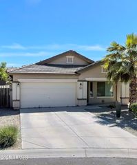 833 E Maddison Street, San Tan Valley, AZ 85140