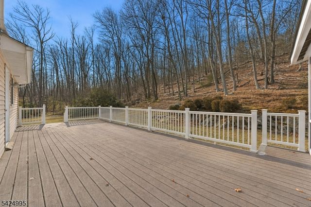 611 Snake Den Rd, West Milford Twp., NJ 07480