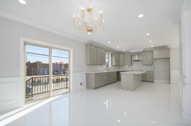 5268 Hartwell Street, Dearborn, MI 48126