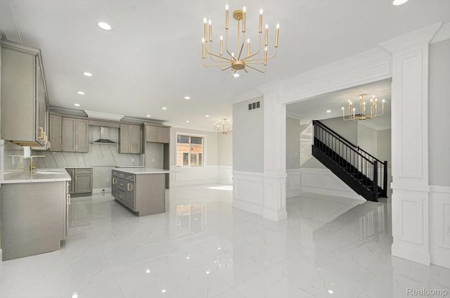 5268 Hartwell Street, Dearborn, MI 48126