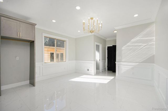 5268 Hartwell Street, Dearborn, MI 48126