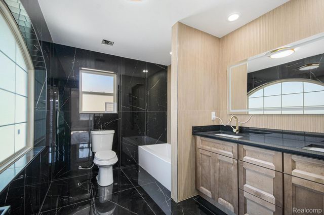 5268 Hartwell Street, Dearborn, MI 48126