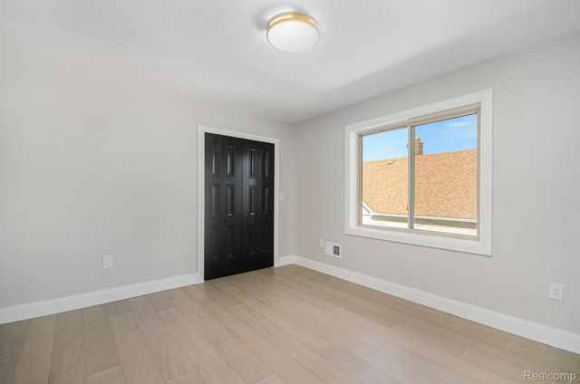 5268 Hartwell Street, Dearborn, MI 48126