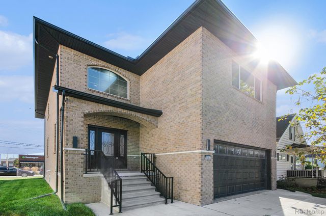 5268 Hartwell Street, Dearborn, MI 48126