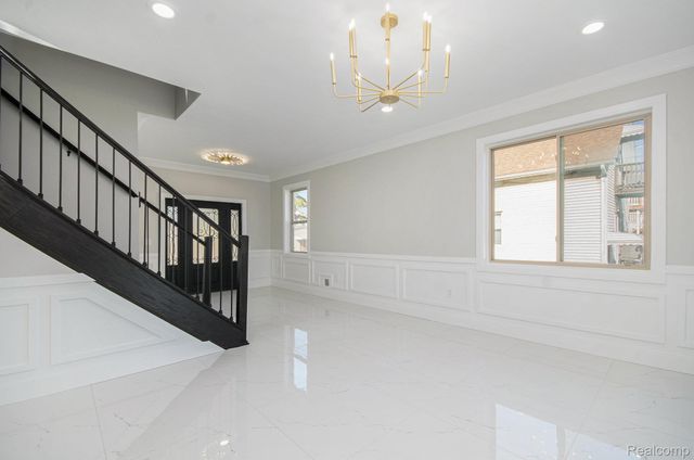 5268 Hartwell Street, Dearborn, MI 48126