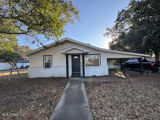 2900 8th Avenue, Gulfport, MS 39501