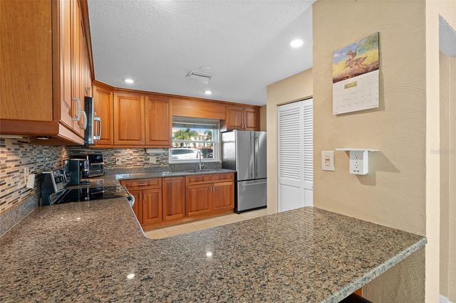 2700 BAYSHORE BOULEVARD 593, Dunedin, FL 34698