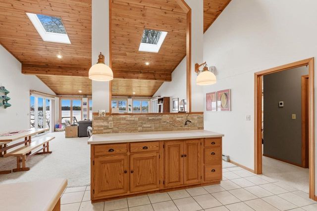 W5733 Island Drive, Pardeeville, WI 53954