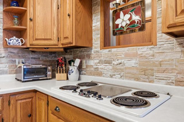 W5733 Island Drive, Pardeeville, WI 53954