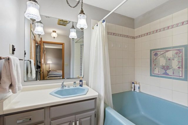 W5733 Island Drive, Pardeeville, WI 53954
