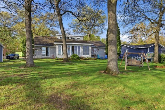 W5733 Island Drive, Pardeeville, WI 53954