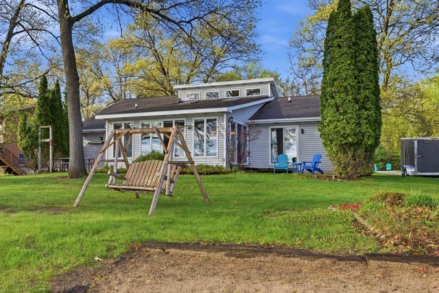 W5733 Island Drive, Pardeeville, WI 53954