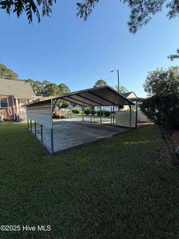 300 E Roseboro Street, Roseboro, NC 28382