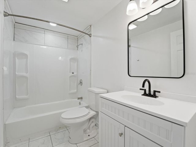 111 FRANCIS DRIVE NE, Port Charlotte, FL 33952