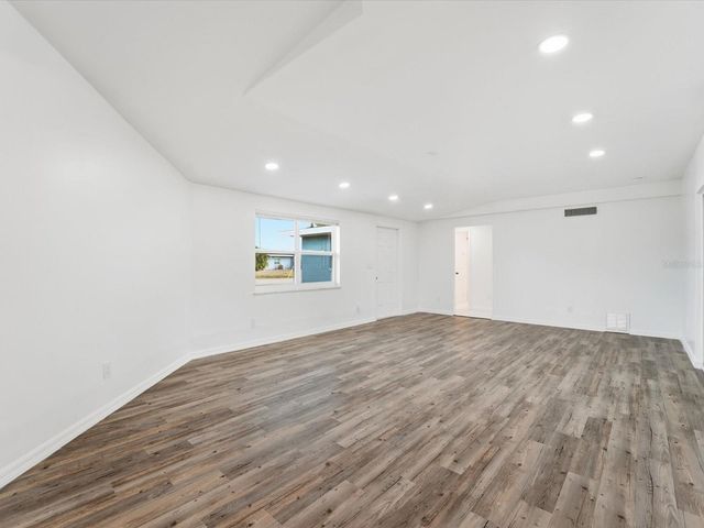 111 FRANCIS DRIVE NE, Port Charlotte, FL 33952