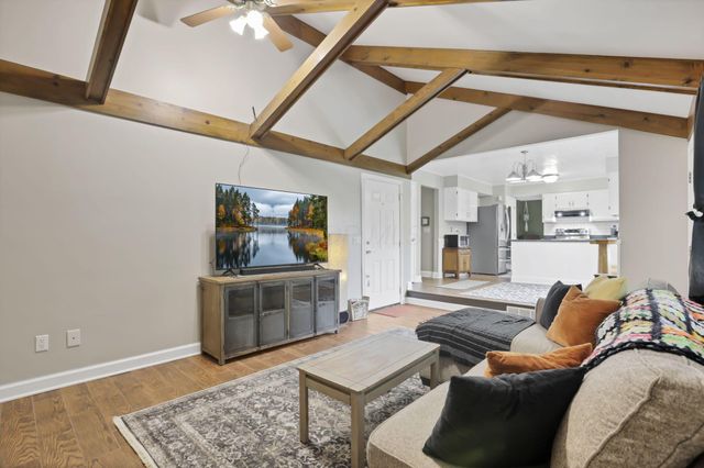 7687 Foxboro Court, Columbus, OH 43235