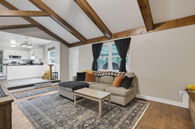 7687 Foxboro Court, Columbus, OH 43235